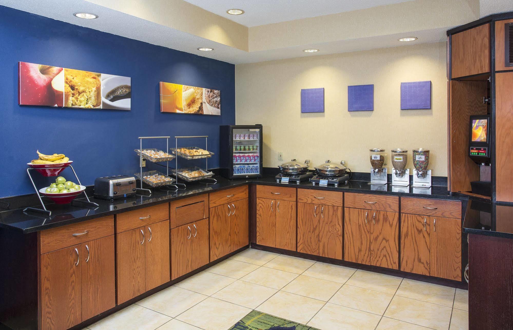 Fairfield Inn Middletown Monroe Exterior foto